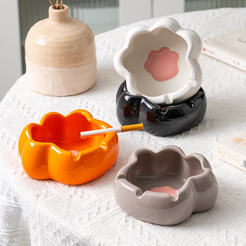 Cartoon Ceramic Cat Paw Ashtray, Living Room Trendy Ashtray, Cute High-End Ashtray, Creative Decoration