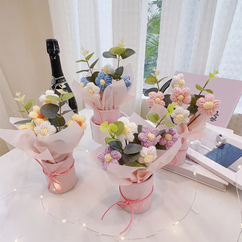 Valentine's Day Gift Hug Bucket Flower Bouquet Handmade Plush Birthday Gift Women's Day Flower Bouquet