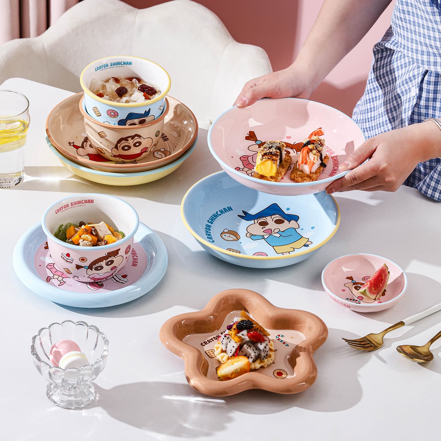 2026 Genuine Crayon Shin-chan Friends Series Shaped Plate Ceramic Bowl Chopsticks Spoon Plate Tableware Cute New Wholesale