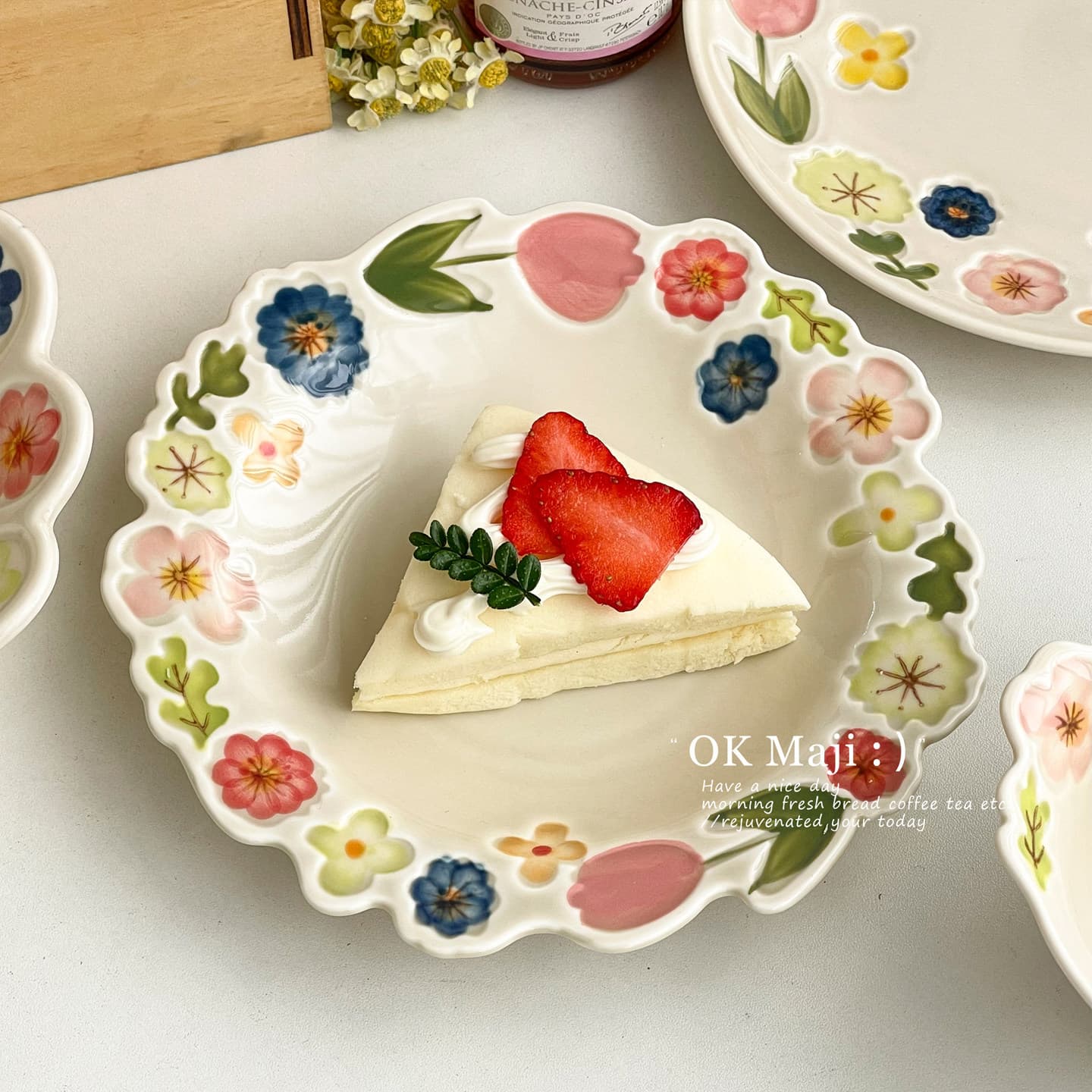 Beautiful Ceramic Plates for Home Use, Embossed Tableware, High-Value Breakfast Plates, Afternoon Tea Dessert Plates, Fruit Plates