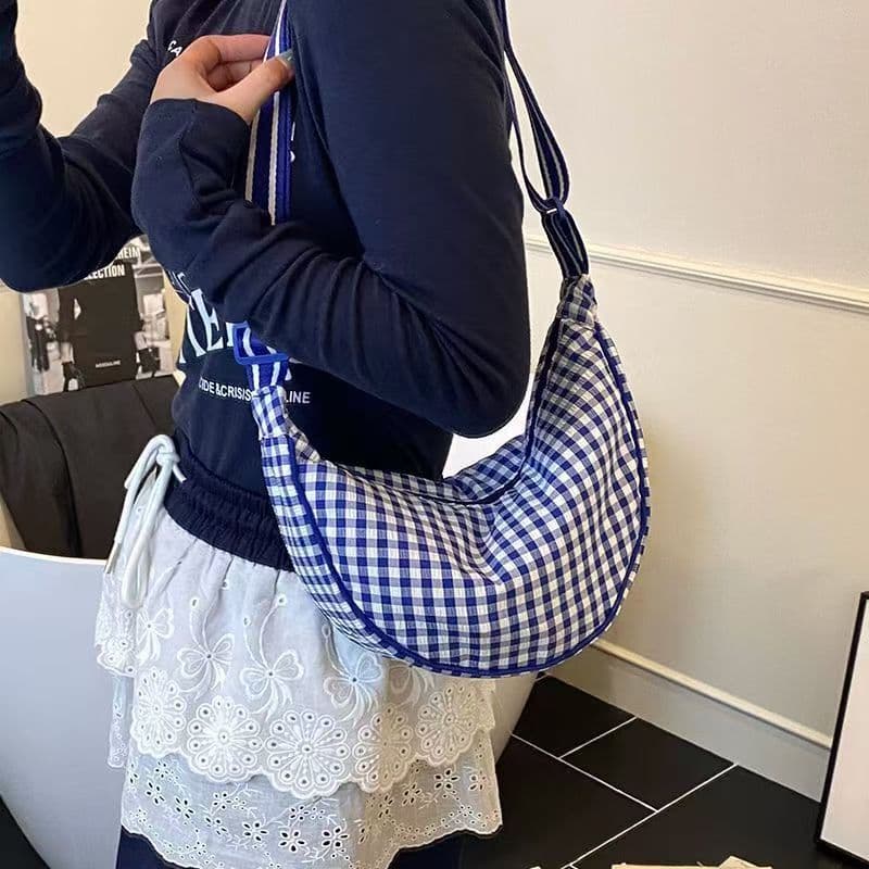 Crossbody Bag for Women, Large Capacity, Unique Design, High-End Dumpling Bag for Men and Women, Versatile Plaid Bag, Sports Shoulder Bag