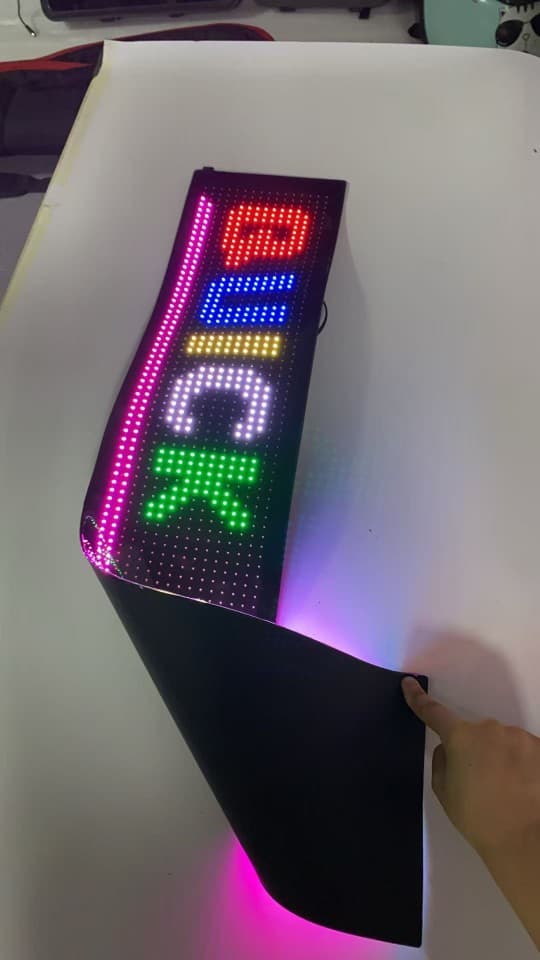 Car Rear Window Flexible LED Display Inner Circle Emoji Mini Car Lithium Battery Scrolling Advertising Screen