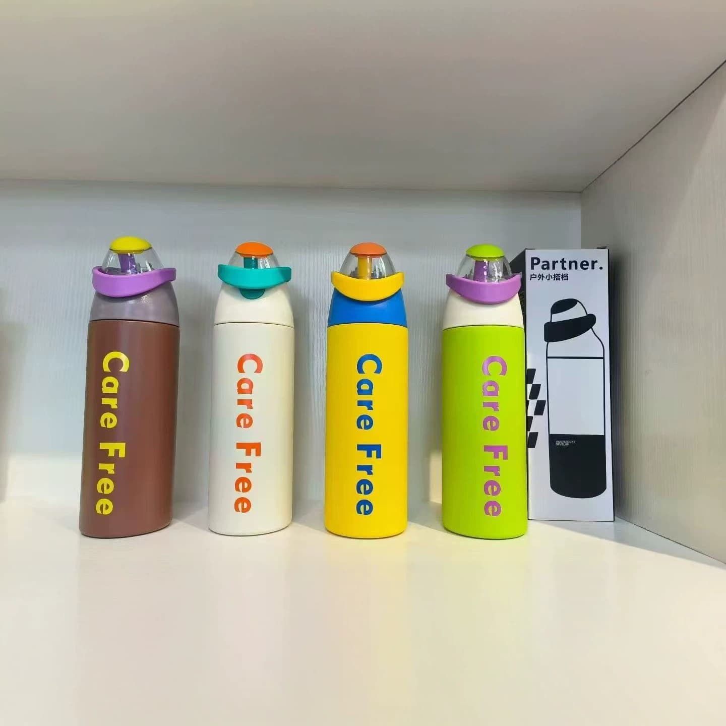 New bouncing sports water bottle 316 stainless steel insulated cup car portable portable double drink large capacity straw cup