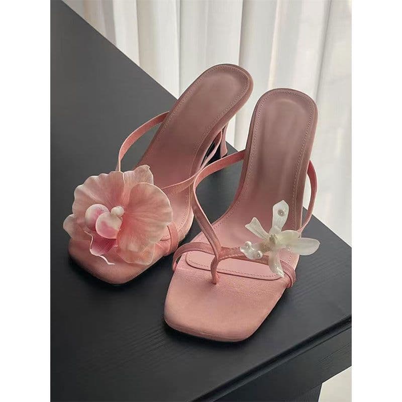 Slip-on High Heels 2025 Summer New Outdoor Design Toe Separator Fairy Style Contrast Color Niche High Appearance Sandals for Women