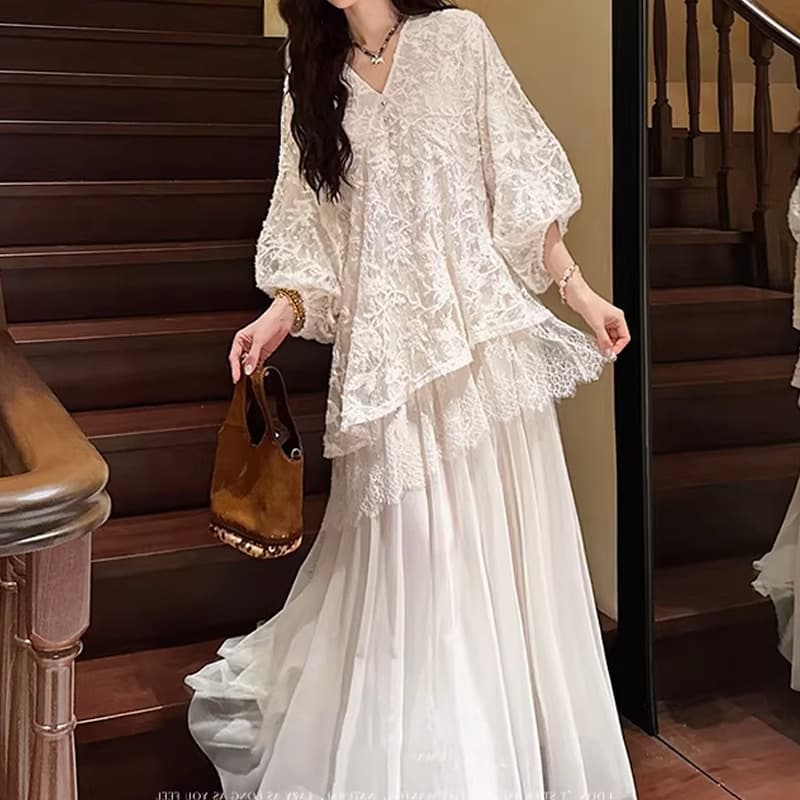 In Stock [Mirror Flower Moon] Custom-Dyed Embroidered Lace and Mesh Lantern Sleeve Dress, New Chinese Vintage Tassel Dress