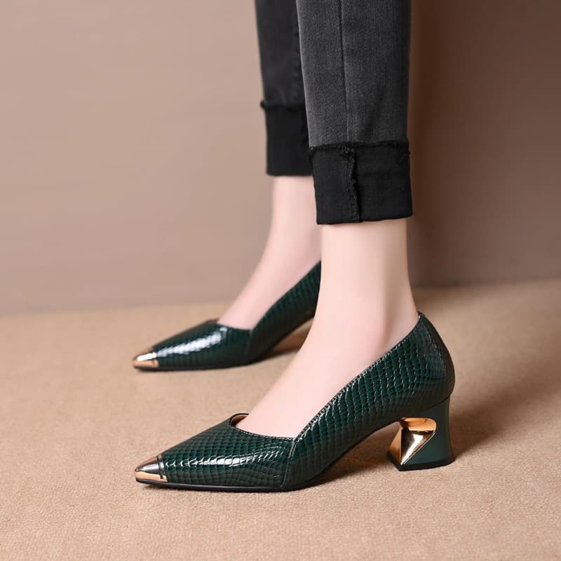 Spring/Autumn New Metal Pointed Toe Shallow Mouth Women's French Block Heel Versatile Comfortable Soft Sole Mid Heel Leather Shoes