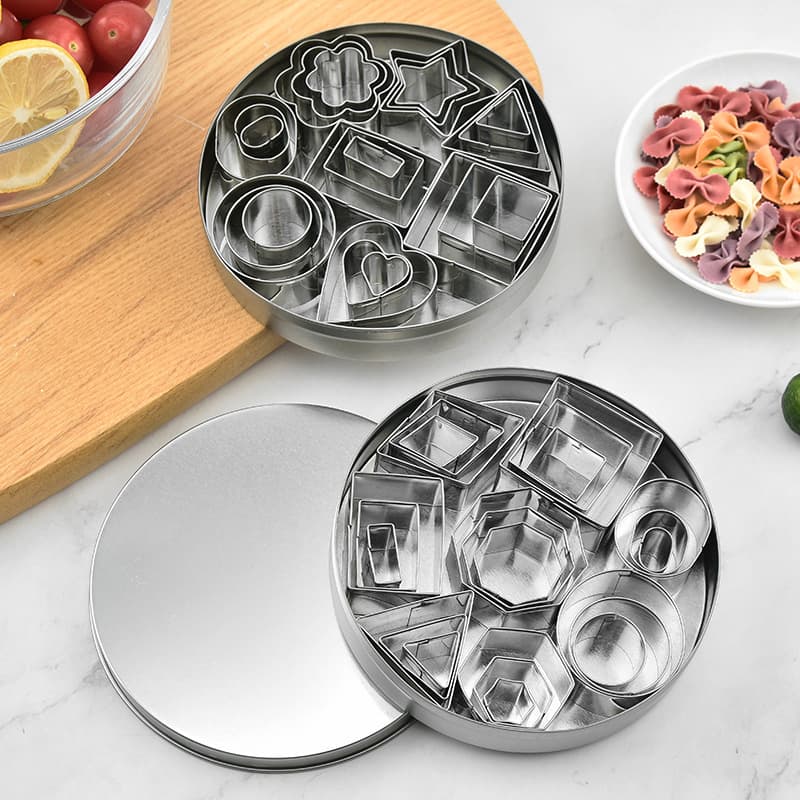Stainless Steel Biscuit Cutting Cookie Printing Mold 24 Geometric Figure Biscuit Mold Baking Tools Manufacturer Wholesale