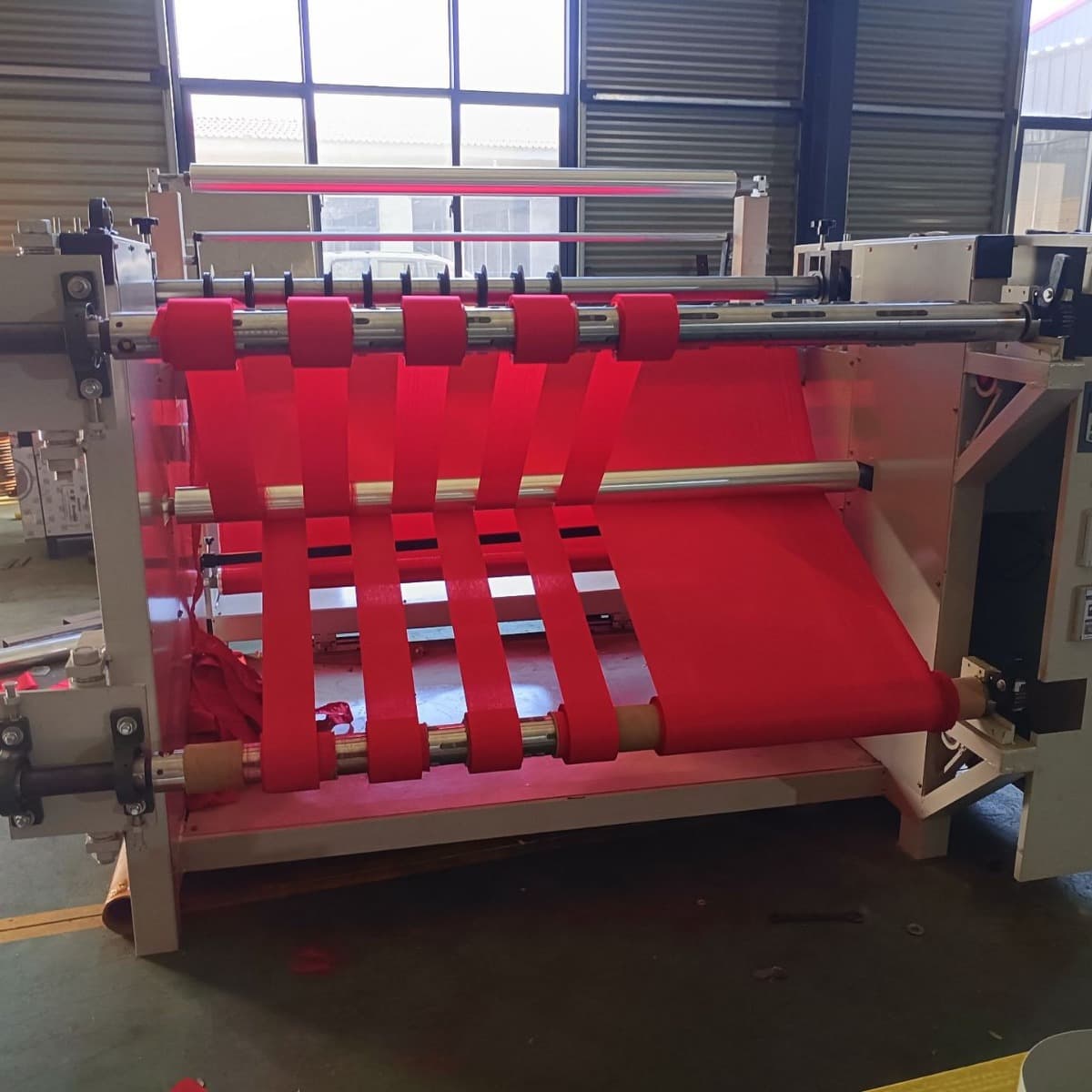 Fully Automatic Slitting and Rewinding Machine for Non-woven Fabric, Leather, EPE Film Slitter, and Slitting and Rewinding Machine Manufacturer
