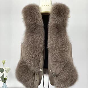Cross-Border 2026 New Faux Fox Fur Vest Women Young Style Faux Fur Waistcoat Slimming European American Fashion Winter