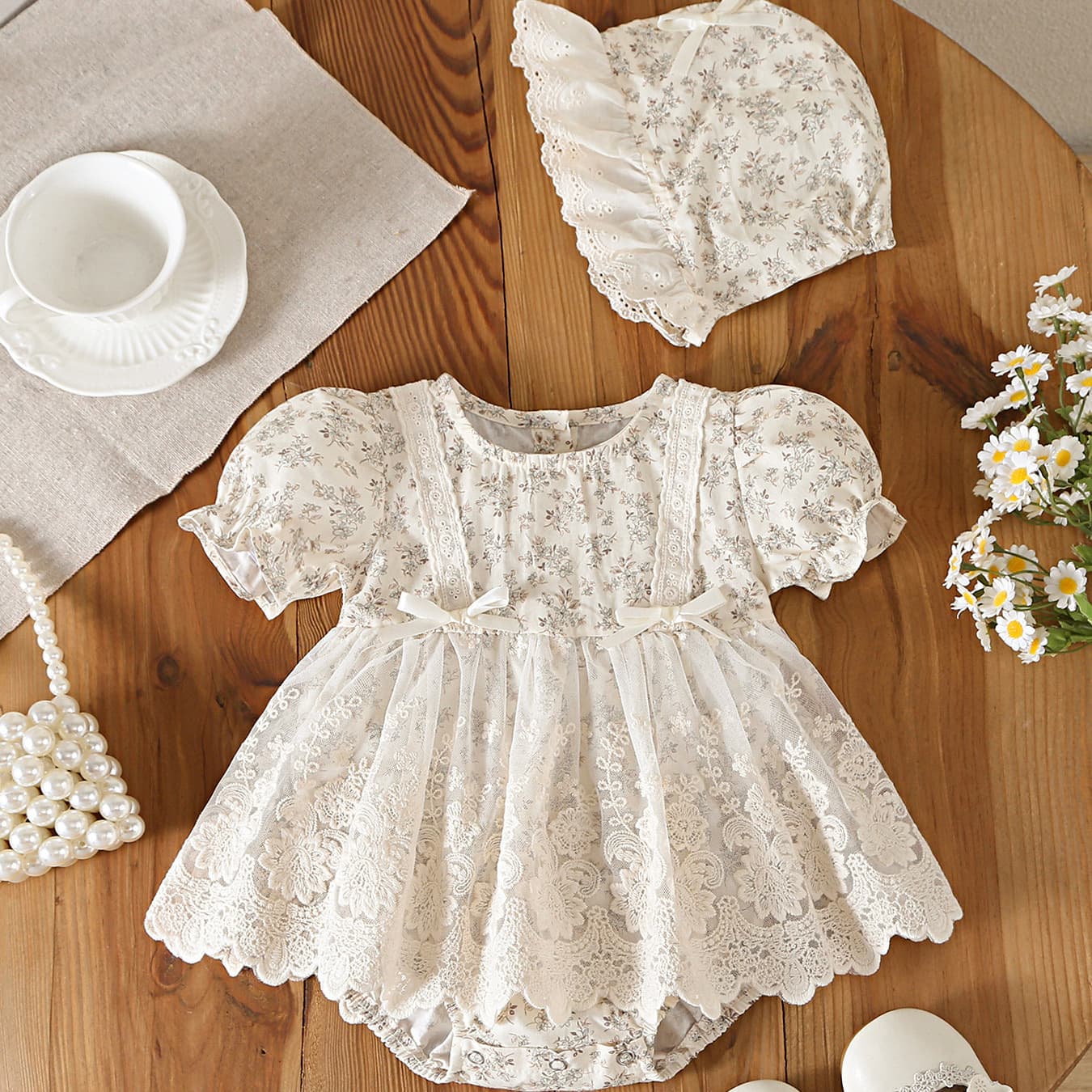 Baby Girl Summer New Style Fresh Bodysuit Fashion Floral Lace Trim Baby Wrap Diaper Cover