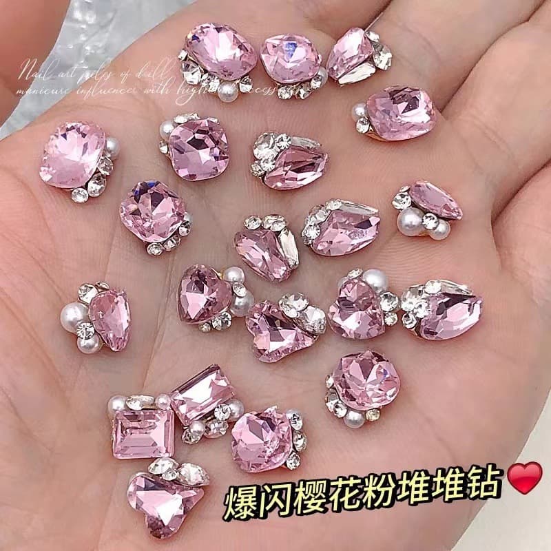 Manicure pile of diamonds finished product Internet celebrity hot pink pile of diamond balls crooked heart pigeon egg cube sugar nail pile of diamond jewelry