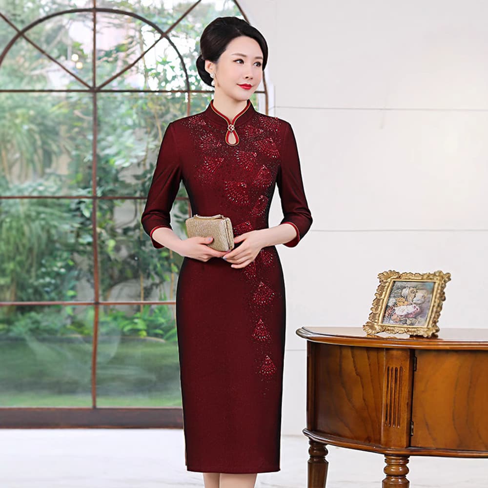 New autumn style beaded wedding dress for middle-aged and elderly women, high-end modified cheongsam, dropshipping available.