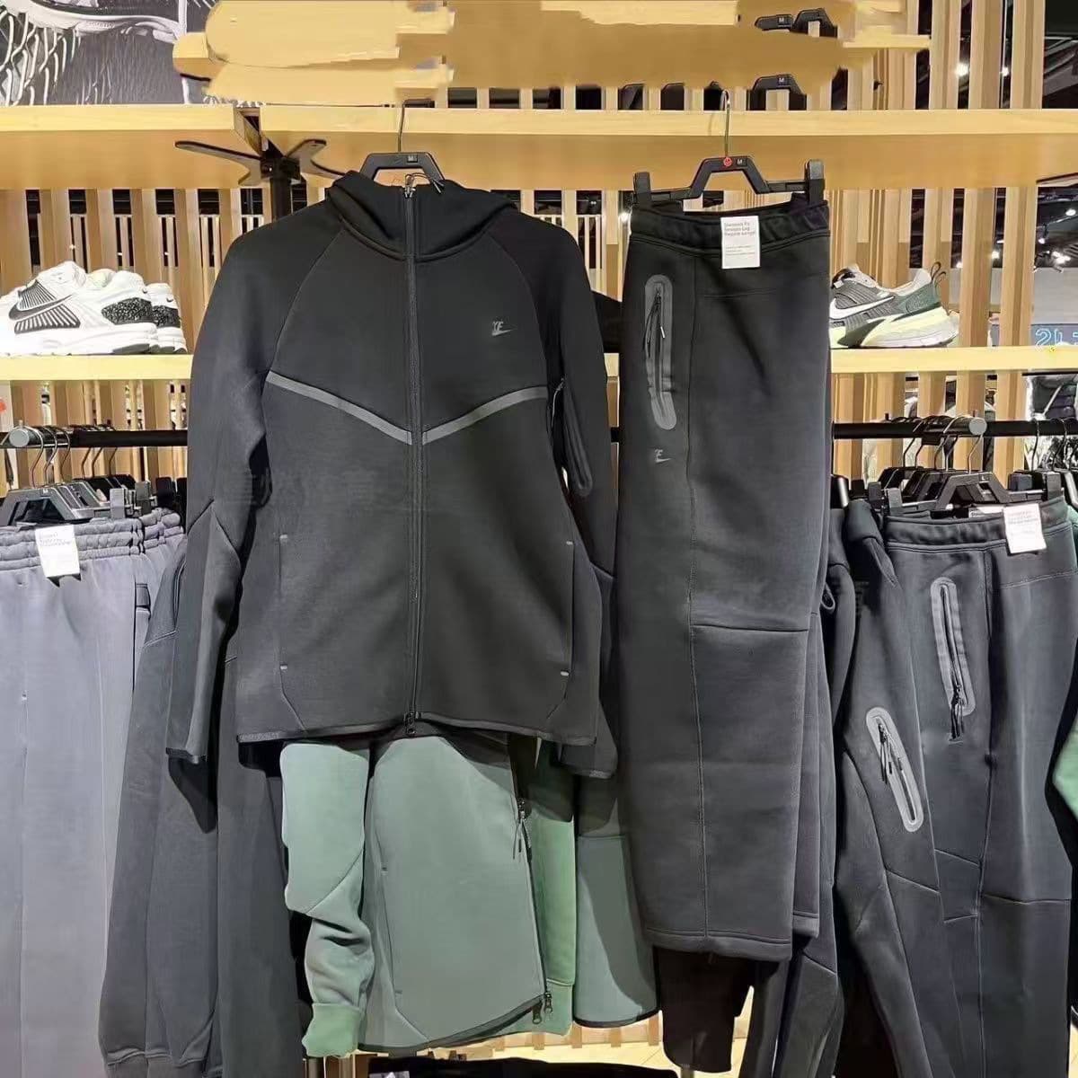 Spring and Autumn Men's Jackets Spring and Autumn New Air Layer Cotton Knitted Hooded Zipper Shirt Sports Casual Top Jacket