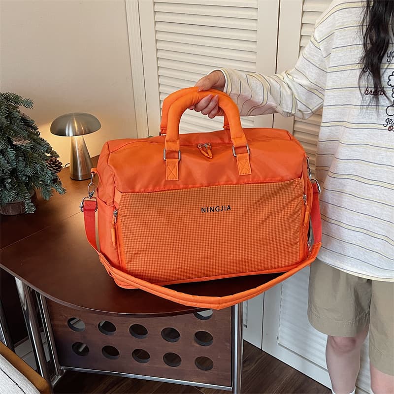 Multi-Color Lightweight Versatile Short Trip Bag Large Capacity Multi-Function Yoga Gym Bag Expandable Travel Luggage Bag
