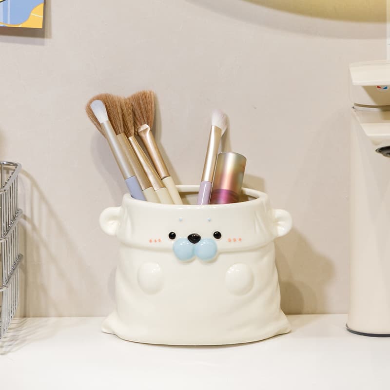 Adorable Seal Ceramic Storage Cup, Large Capacity Desktop Organizer for Makeup, Toothbrush, and Small Items