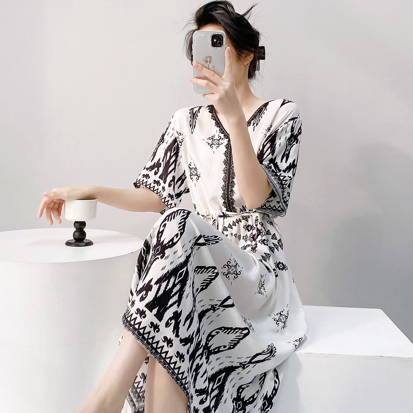 Bohemian V-Neck Short Sleeve Cotton Silk Nightgown Summer Thin Rayon Fabric with Waist Tie and Pockets Vacation Style Sleepwear