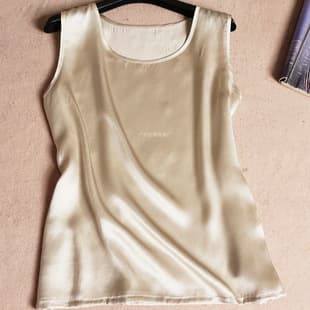 Mulberry Silk Sleeveless Tank Top Loose Outerwear Inner Layering Lightweight Cool Breathable Crew Neck Satin Top New Women