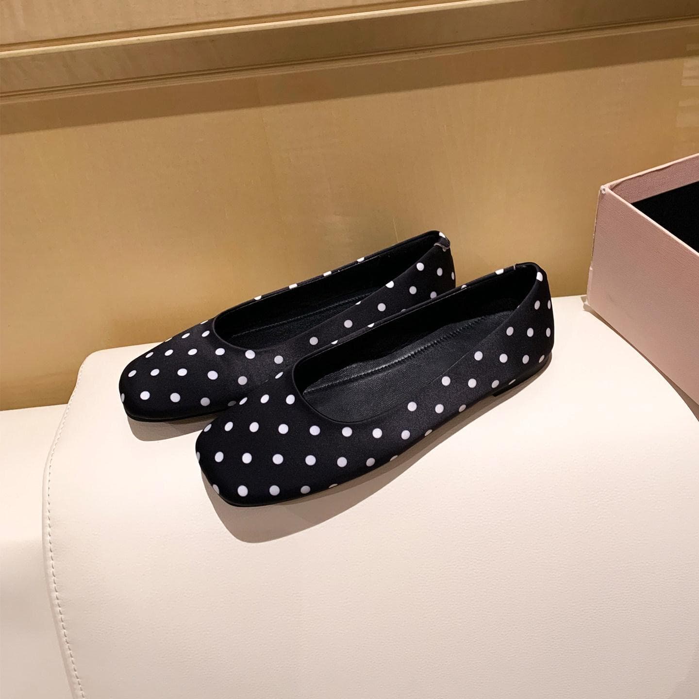 Simple Flat Single Shoes Shallow Mouth Square Toe 2026 Spring New Polka Dot Versatile Mary Jane Ballet Shoes Lightweight Women Shoes
