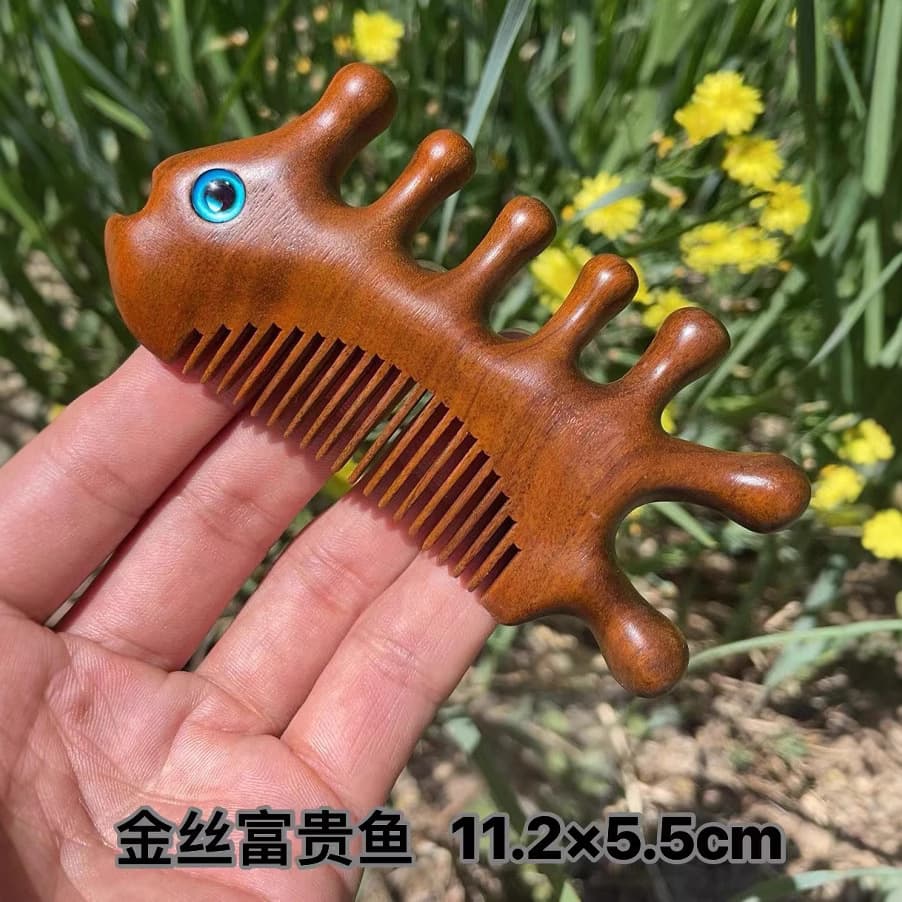 Golden Sandalwood Rich Fish Comb Green Sandalwood Meridian Massage Comb Wooden Comb Sandalwood Gift Box Engraved Hairdressing Comb Hair Care