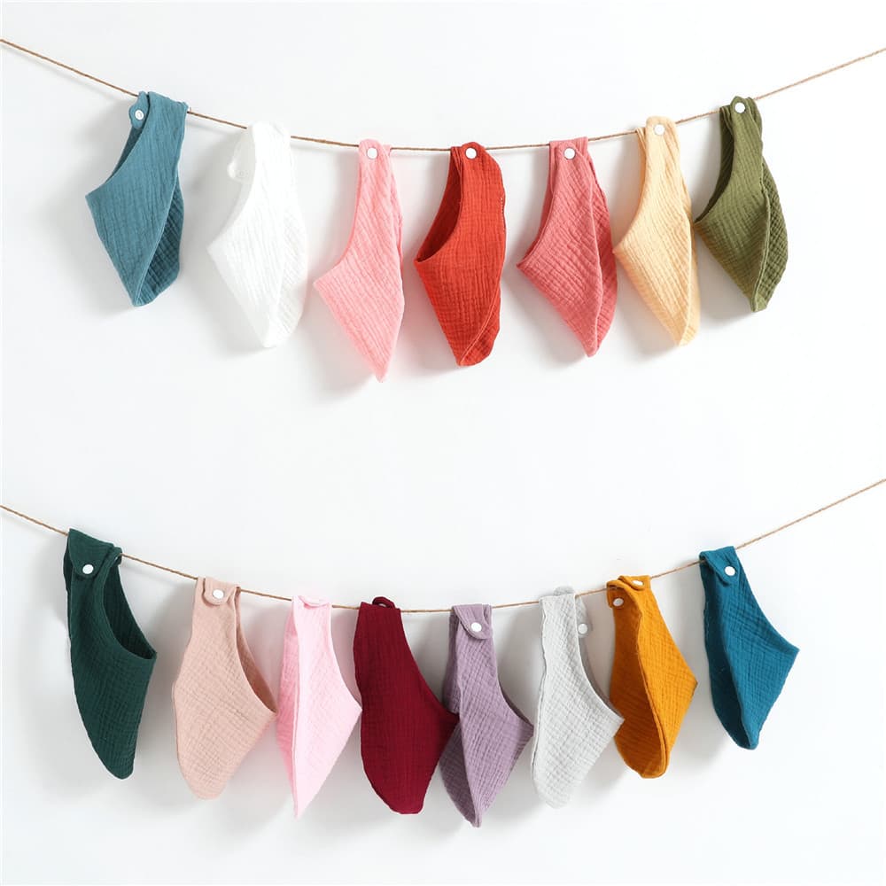 New baby pure cotton double layer gauze mouth towel, baby crepe bib, children's gauze bib is soft and absorbent