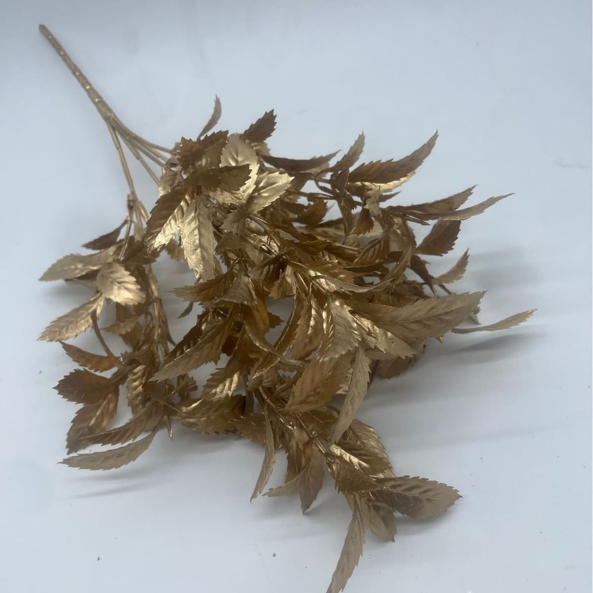 Wholesale gold and silver artificial flowers, artificial plants, flower arrangements, bouquets, wedding and home decorations, fake flowers and plastic flowers