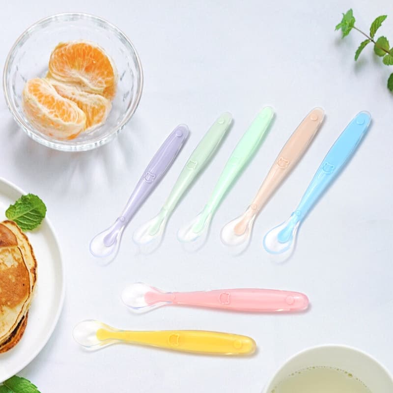 Baby silicone food supplement spoon, child training spoon, baby newborn tableware, soft head spoon, wholesale feeding tableware