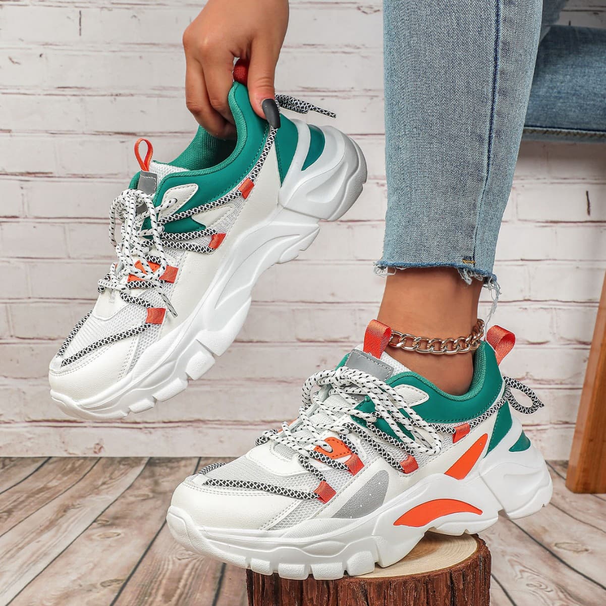 2025 Spring New Cross-Border Hot Selling Women's Casual Sneakers Versatile Chunky Dad Shoes Breathable Comfortable Trendy Shoes
