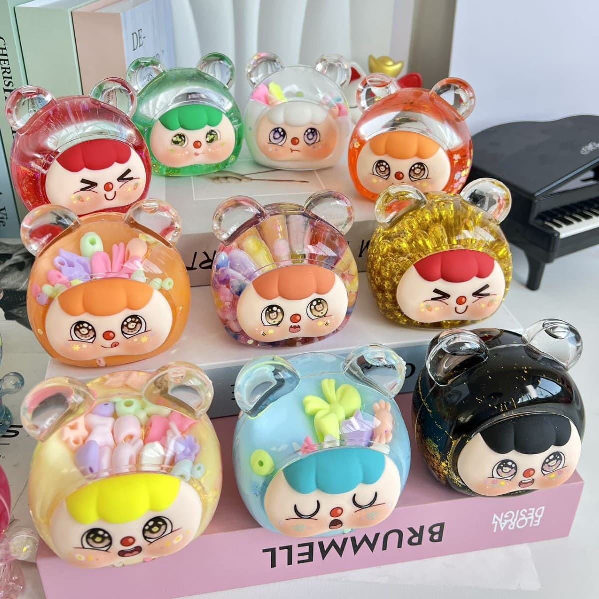TikTok Milk Bean Baby Three-Year-Old Big Bear Head Giant Li Si Oil Baby Three-Year-Old Flowing Sand Ornament Cartoon Accessory