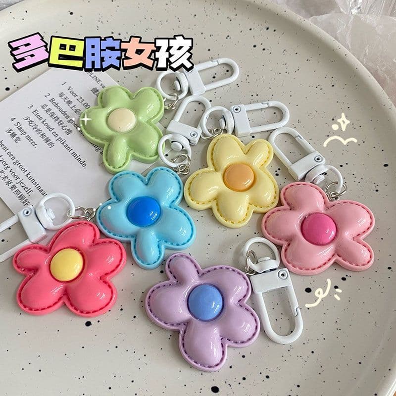 Original New Candy Color Flower Keychain Dopamine Accessory Ins Cute Girl Pendant Gift for Best Friend