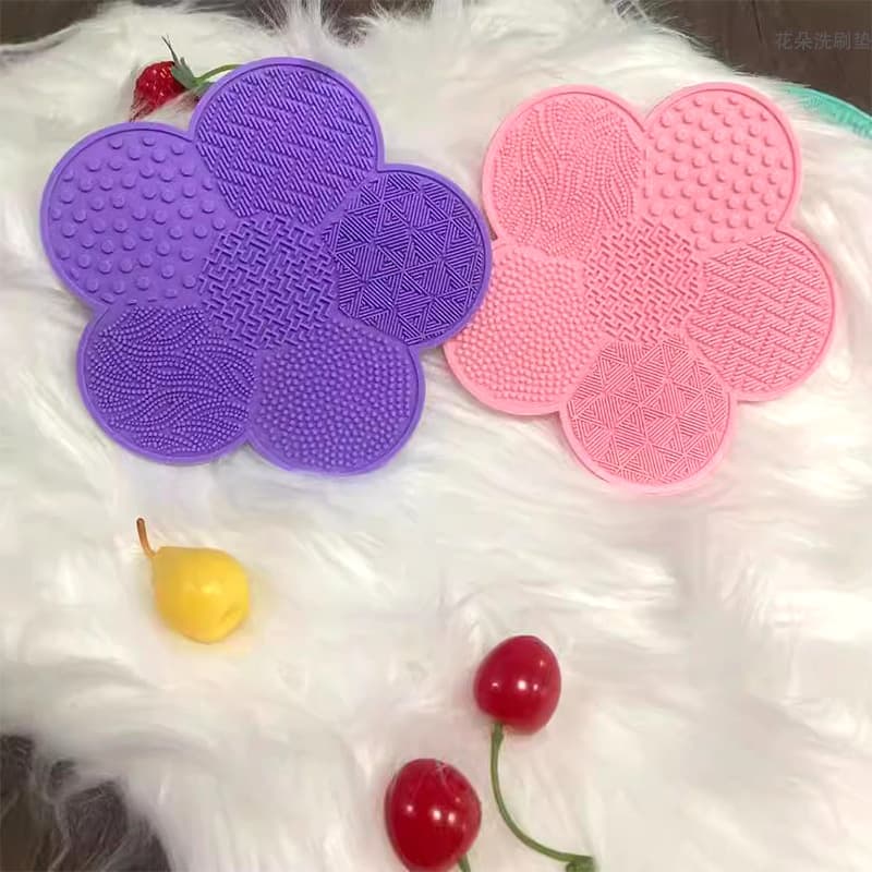 Silicone Flower-Shaped Makeup Brush Cleaning Pad, Cosmetic Tool Brush Washer, Makeup Brush Cleaning Mat, Beauty Blender Cleaning Pad