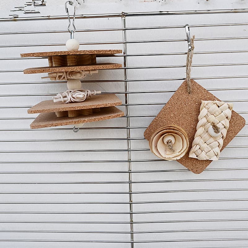 Cross-border parrot toys, cork pieces and straw gnawing skewers, bird cages to relieve boredom, play accessories and supplies manufacturers wholesale