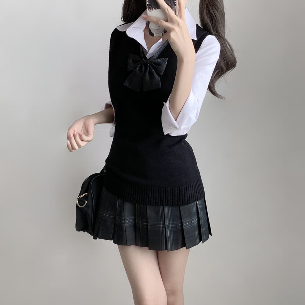 Original JK Waist-cinching Vest Sweater Japanese Uniform School Style Solid Color Versatile Knitted Sweater Autumn Winter