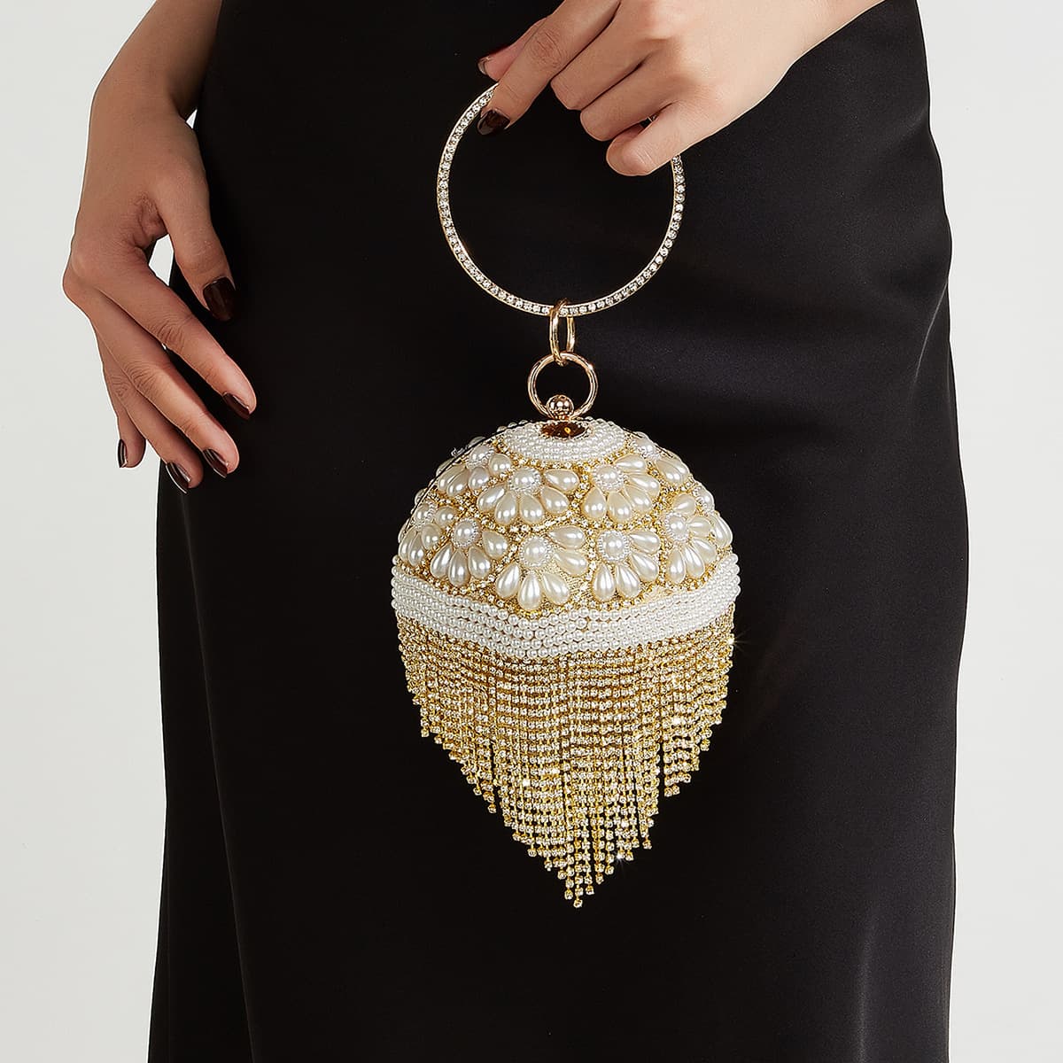 Cross-border pearl and rhinestone bag, tassel full diamond bracelet, dress bag, new women's small handbag, round dinner bag