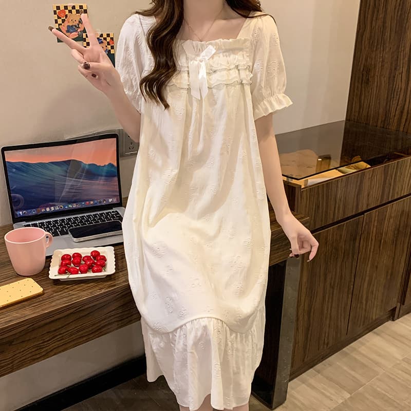 Summer thin jacquard cloud cotton belt fixed chest pad square collar lace short-sleeved mid-length solid color nightgown can be worn outside