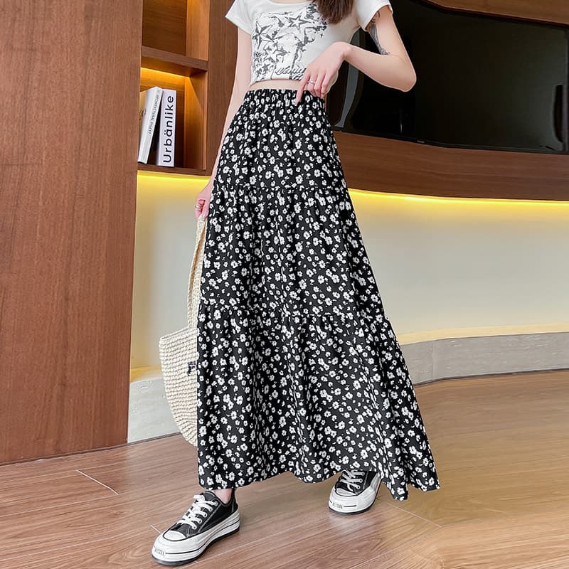 Black Floral Skirt Women's Spring and Summer New Arrival Pleated Skirt Slim-fit Loose Waist A-line Daisy All-match Long Skirt