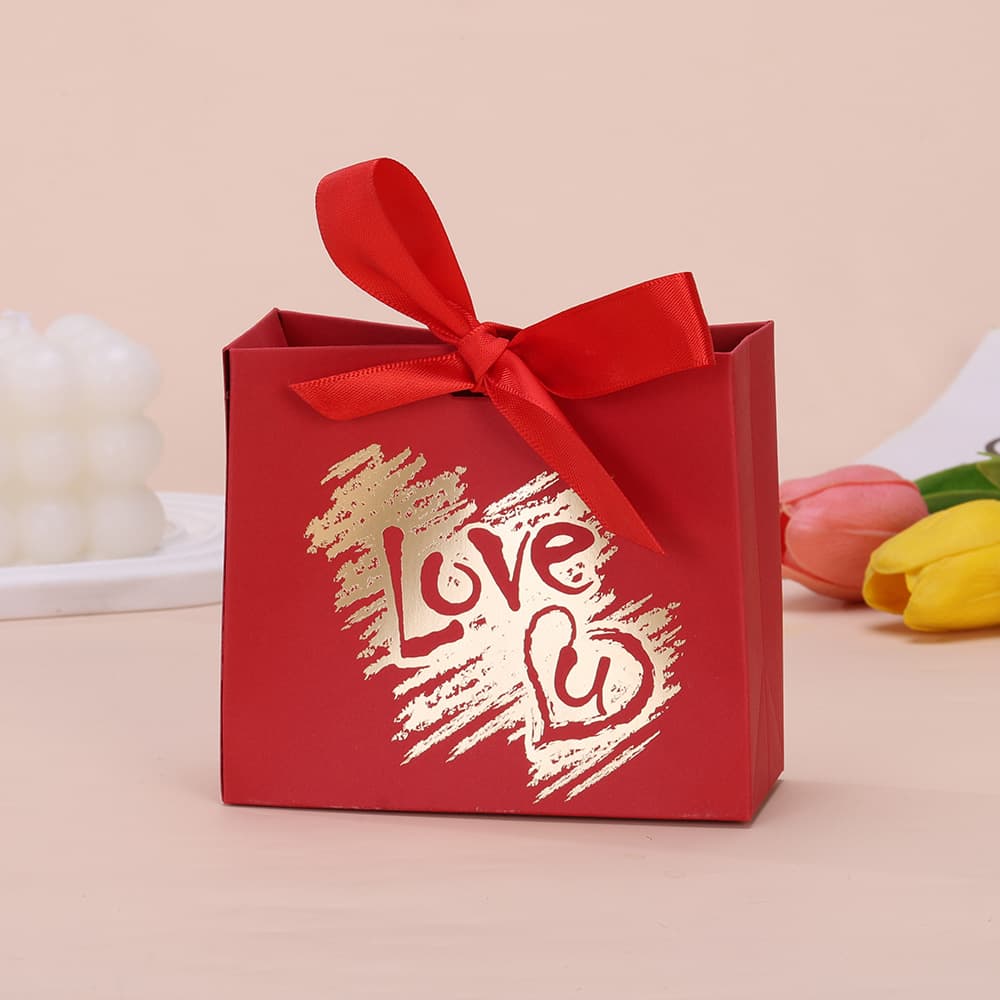Cross-border Wedding LOVE Gift Box Wedding Heart Candy Box Hand-held Gift Bag Engagement Party Fashion Gift Box