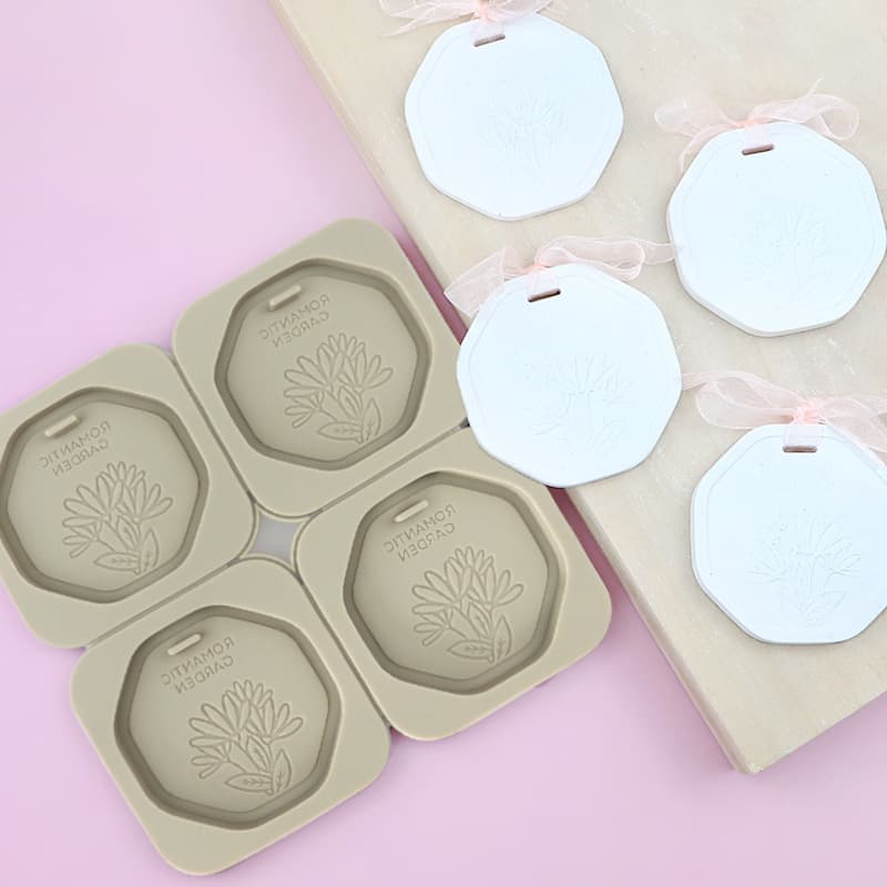 Intriguing Wax Sheet 4 with Eight Edge Flower DIY Car Hanging Mold Aromatherapy Gypsum Tool Handmade Soap Mold