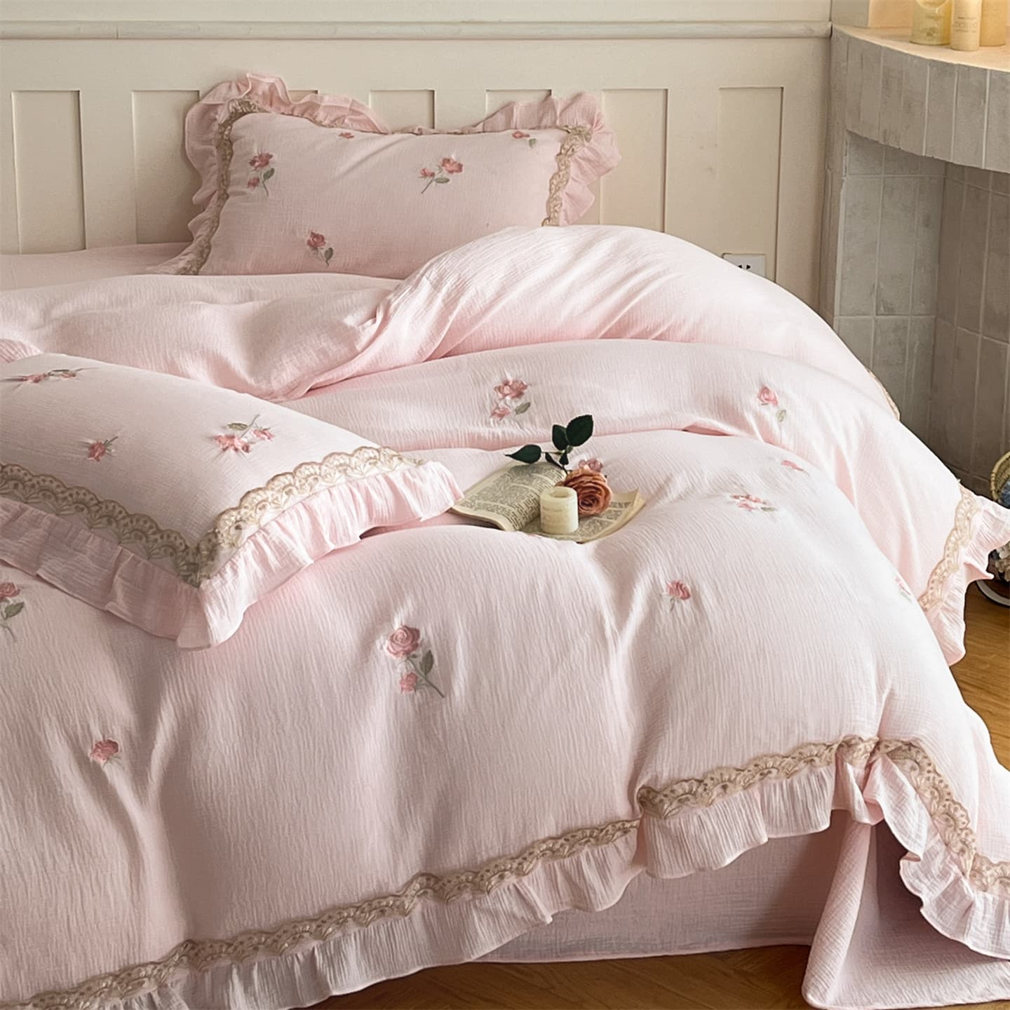 Princess style double-layer yarn four-piece set 100 skin-friendly cotton sheets wrinkled yarn quilt cover bedding small fresh quilt cover 4