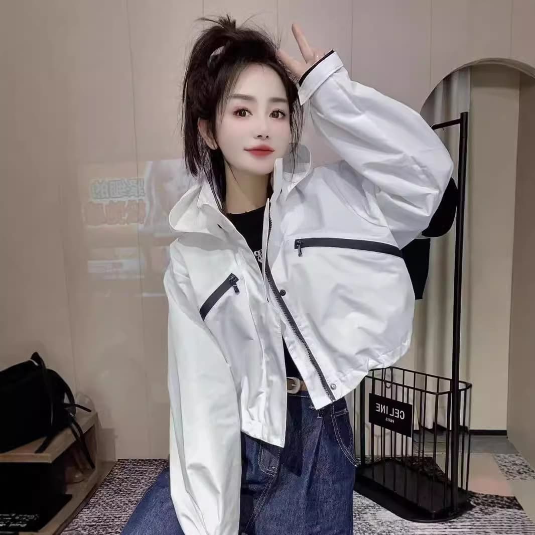 Short Women's Baseball Jacket Long Sleeve Loose Casual Korean Design Slimming Top Polyester Nylon Fabric Zipper Closure Comfortable