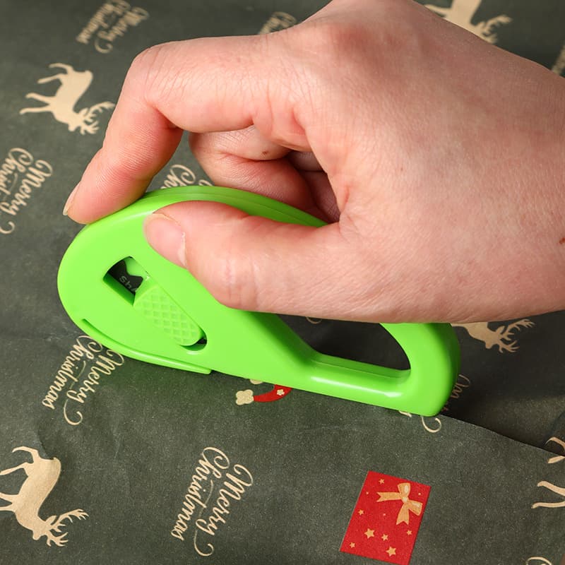 Car body cutting knife, film application tool, color change film cutting knife, carbon fiber film, sunroof film cutting knife, film cutter, paper cutter.