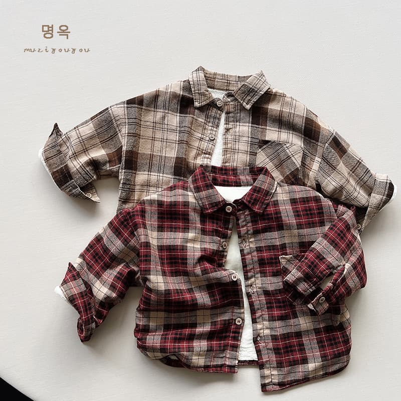 Popular style~ Children's fleece-lined plaid shirt, new winter 2025 style, Korean retro plaid shirt for boys and girls.