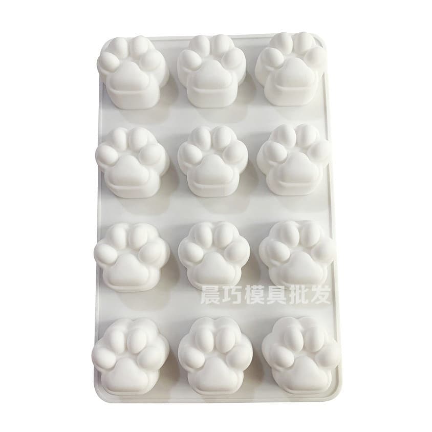 Silicone Cake Mold 12 with Cat's Paw Drop Glue Candle Aromatherapy Gypsum Handmade Soap Alms Cake Food Supplement Mold
