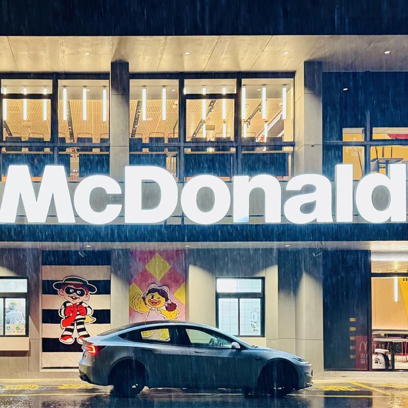 Custom Storefront Illuminated Font Billboards, Acrylic Light Signs, Stainless Steel Stall Signage Light Boxes for Mall Displays