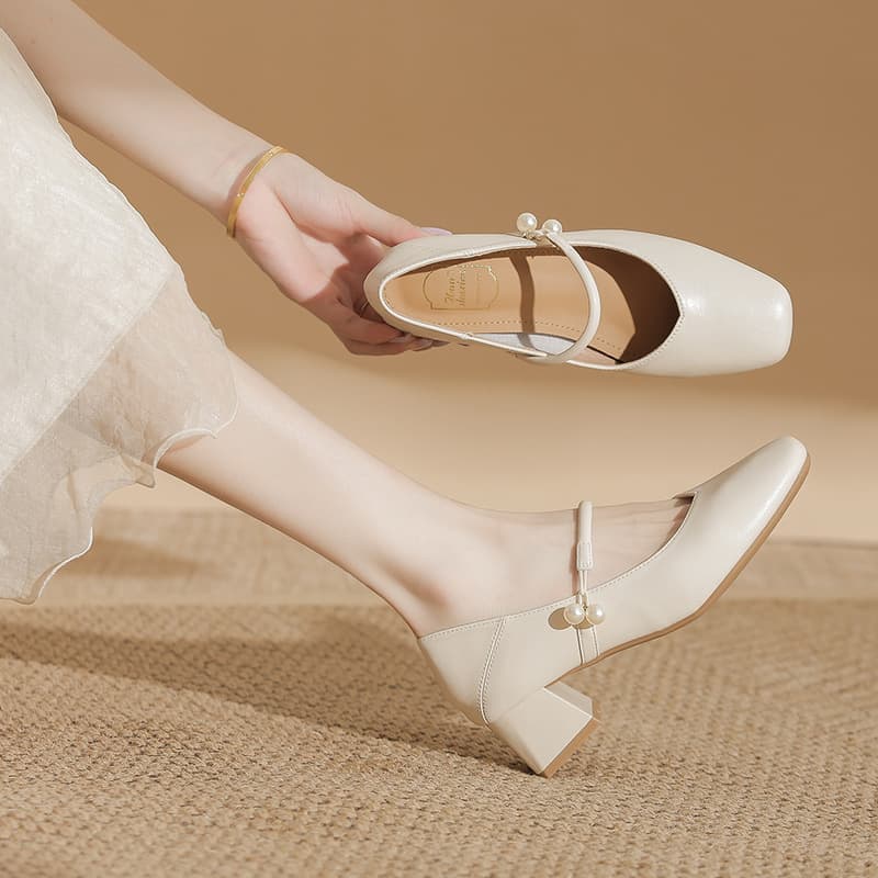 French Chunky Heel Mary Jane Shoes for Women 2025 New Low Heel Soft Leather Vintage Qipao Bride Shoes Bridesmaid Wedding Shoes