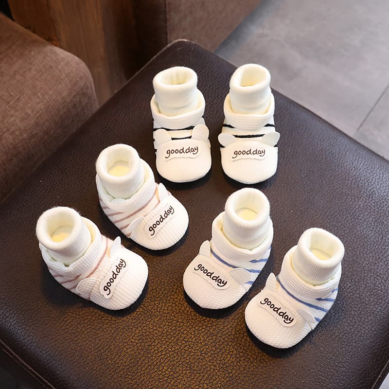 Baby Soft-Soled Walking Shoes for Infants 0-1 Year Old, Unisex, 8-10 Months, Non-Slip Cloth Socks for Spring, Autumn, and Winter