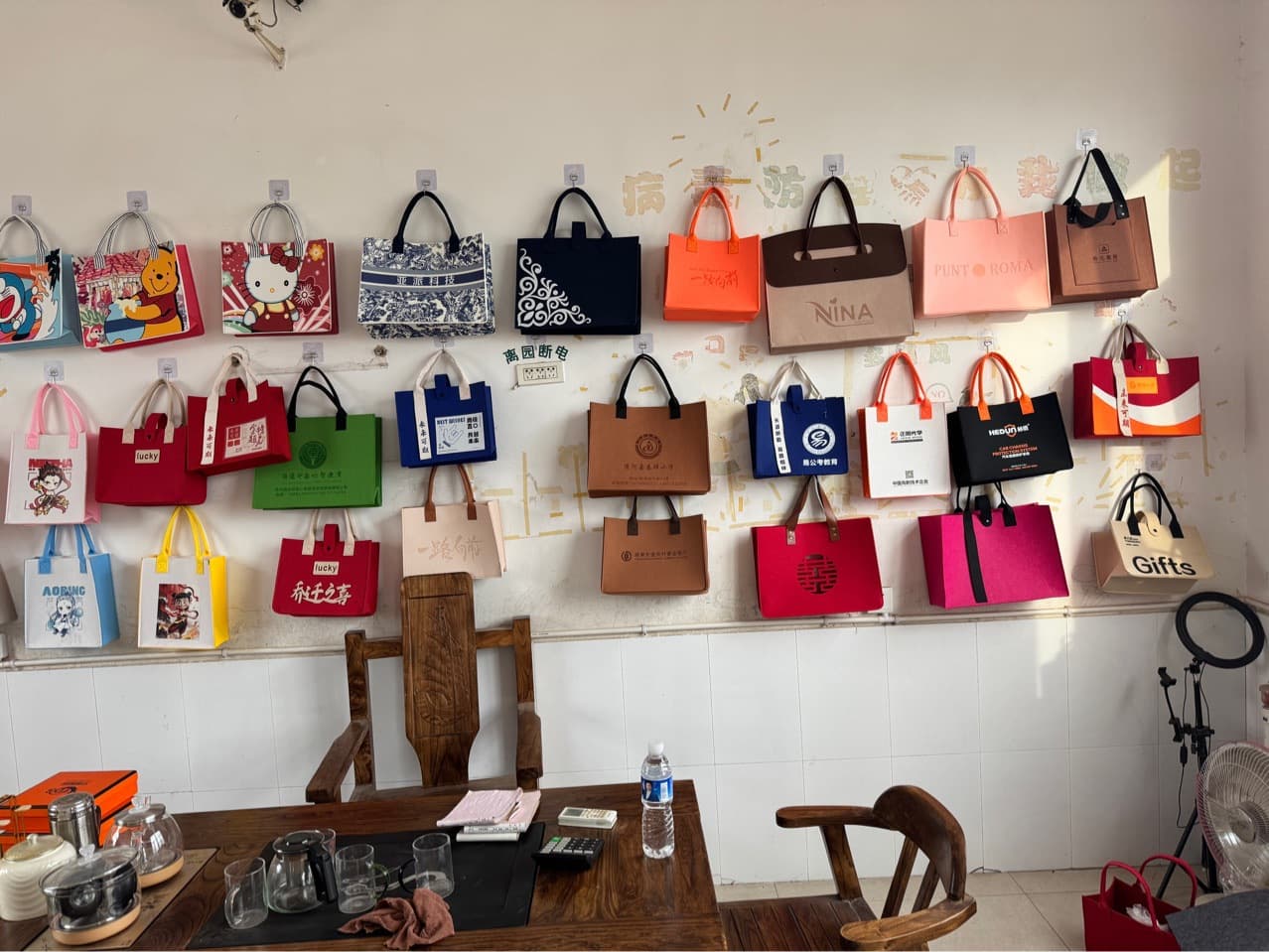 Felt handbag creative felt storage pouch hand carry shopping bag printed logo advertising promotional non-woven gift bag