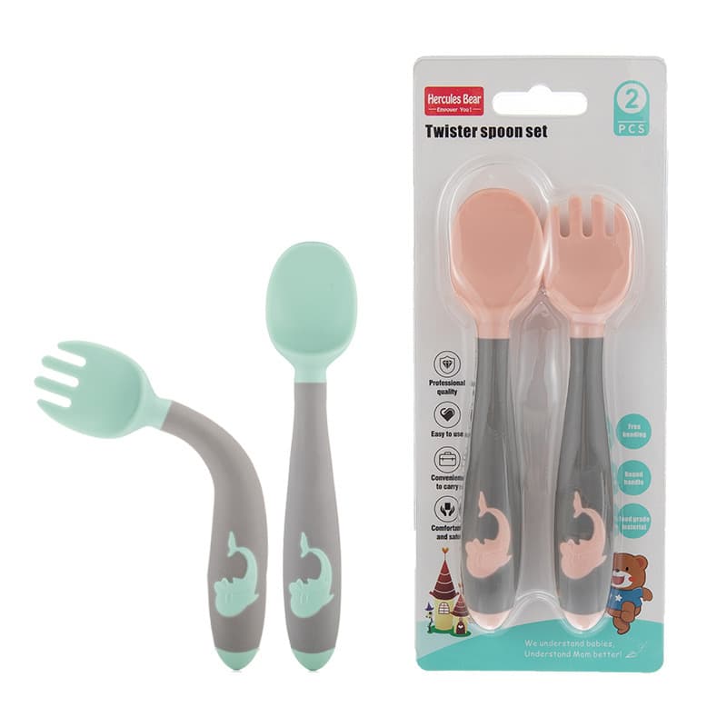 Export-oriented children's training spoons, baby twist fork and spoon set, whale-shaped twist fork and spoon combination.