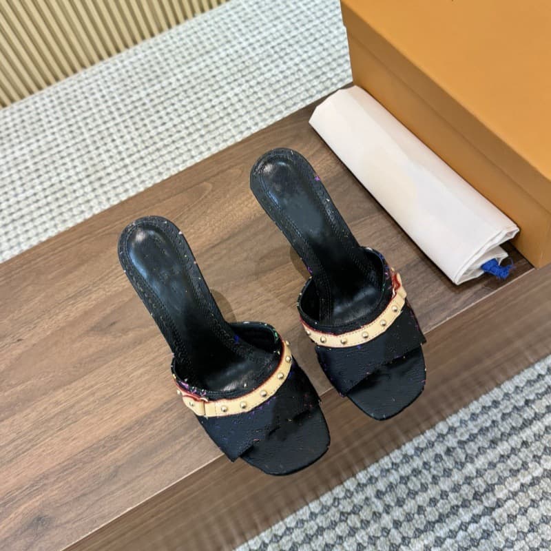 Foreign trade cross-border European and American big brands Middle East Russia Netherlands Malaysia printed cloth rivet high-heeled slippers