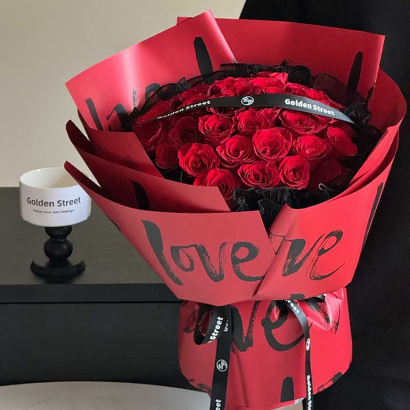 LOVE Yuyin Paper Valentine's Day Red Rose Bouquet Wrapping Paper Waterproof Flower Wrapping Paper Flower Shop Supplies Wholesale