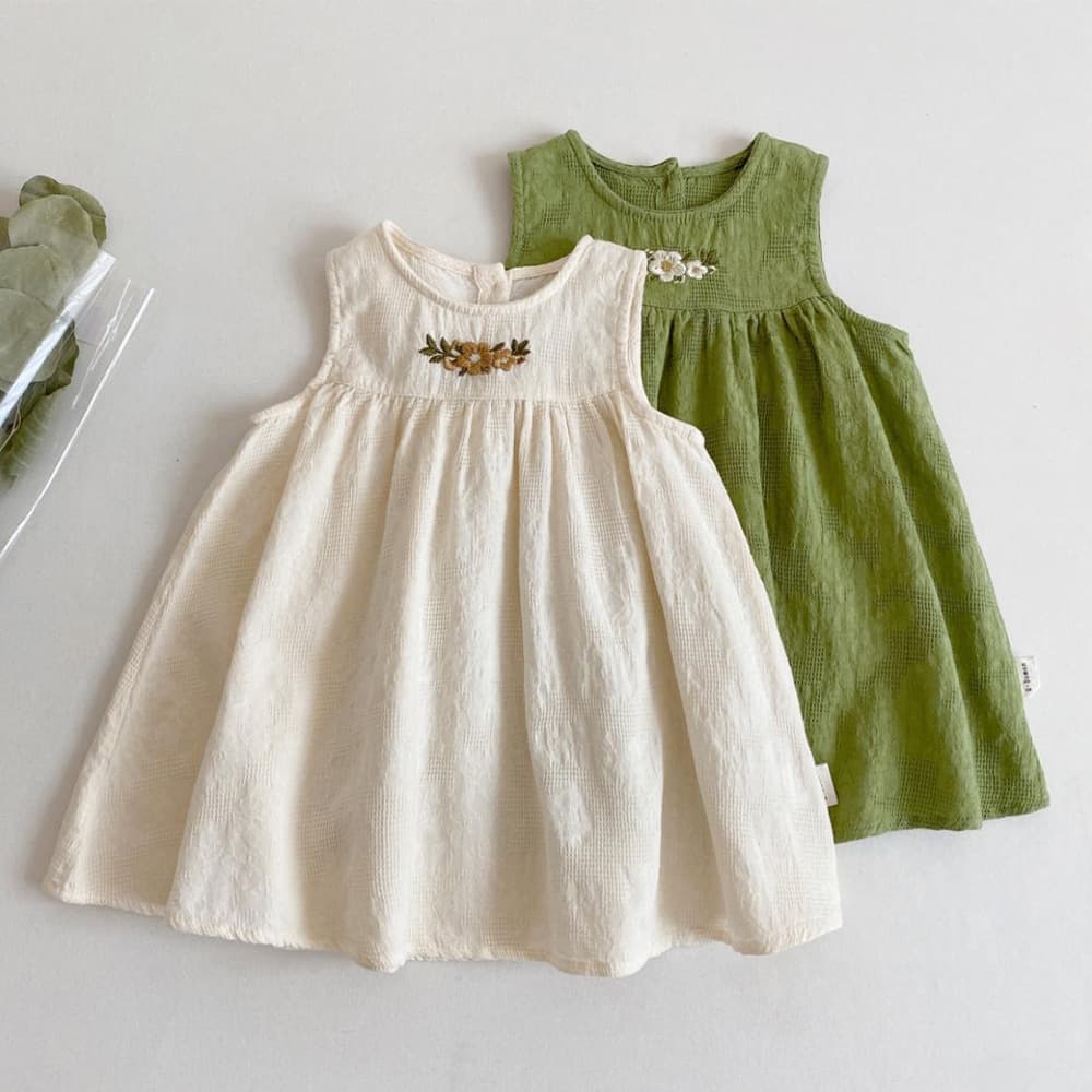ins summer new baby girl vest dress small fresh embroidered sleeveless babydoll children's clothing girls pure cotton dress